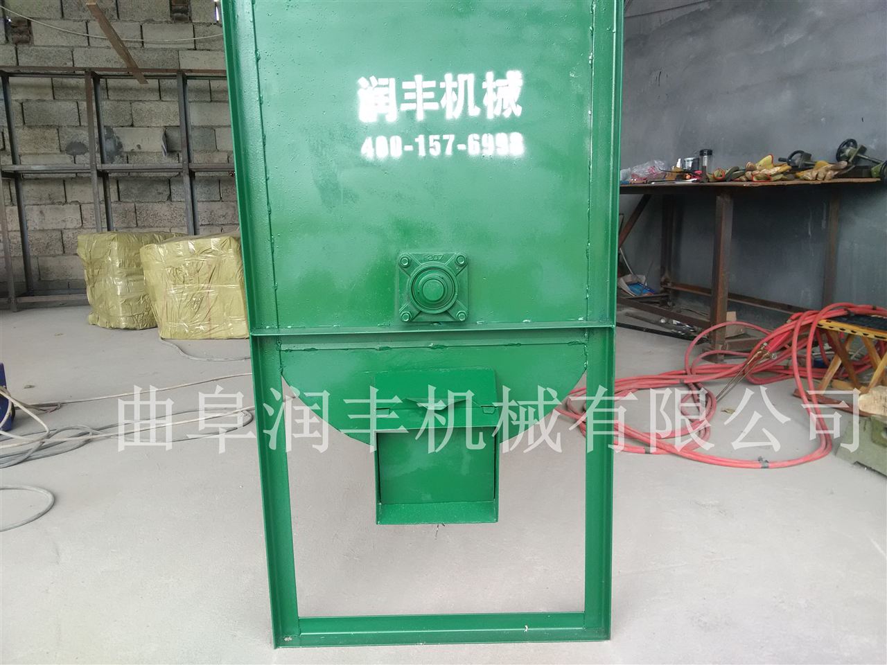 大型饲料混合机岳阳带减速机搅拌机