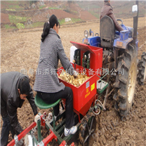 土豆種植機(jī)20馬力拖拉機(jī)帶動(dòng)一體播種機(jī)視頻 全自動(dòng)土豆種植機(jī)